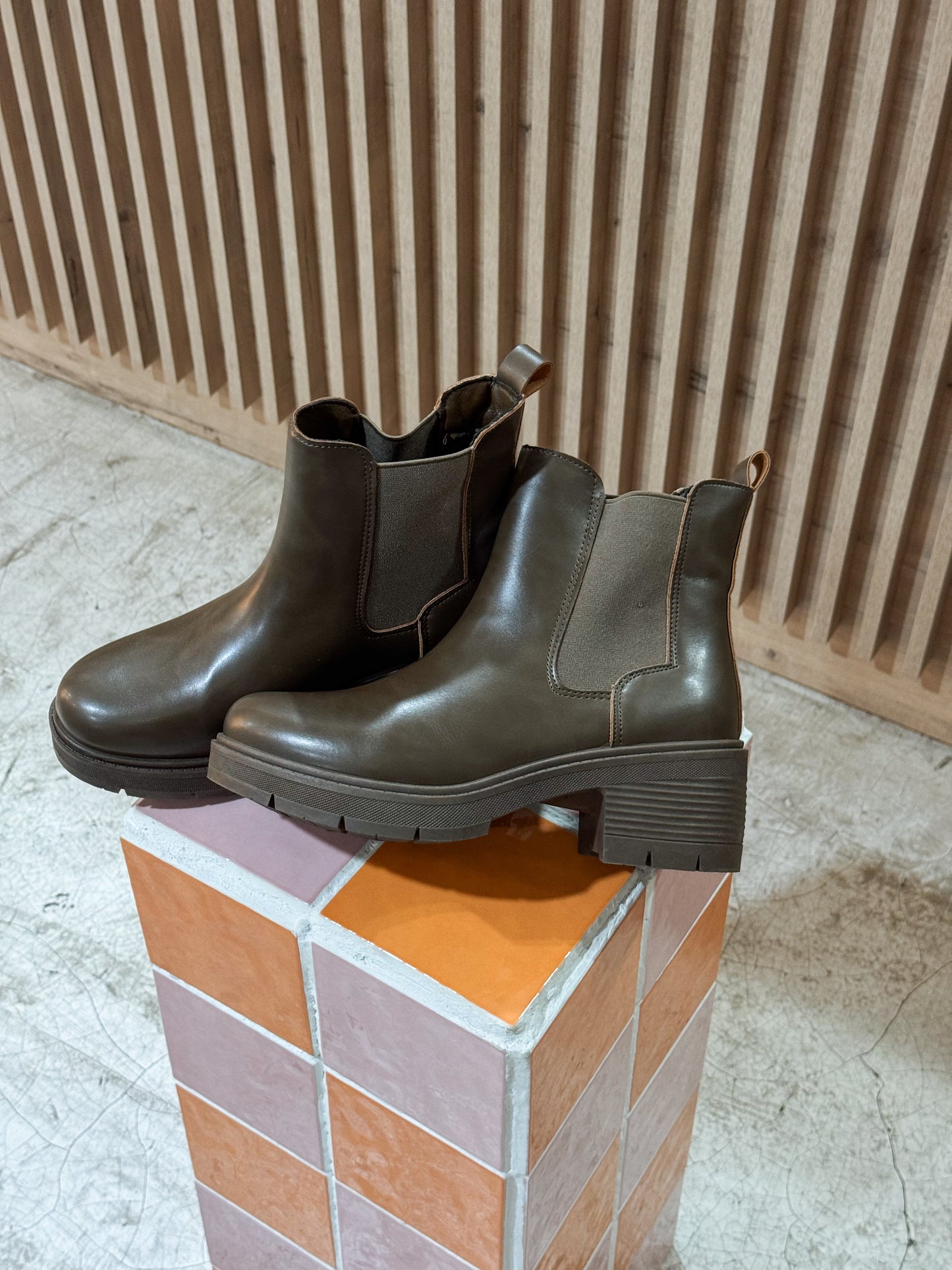 Chelsea Boots Olive
