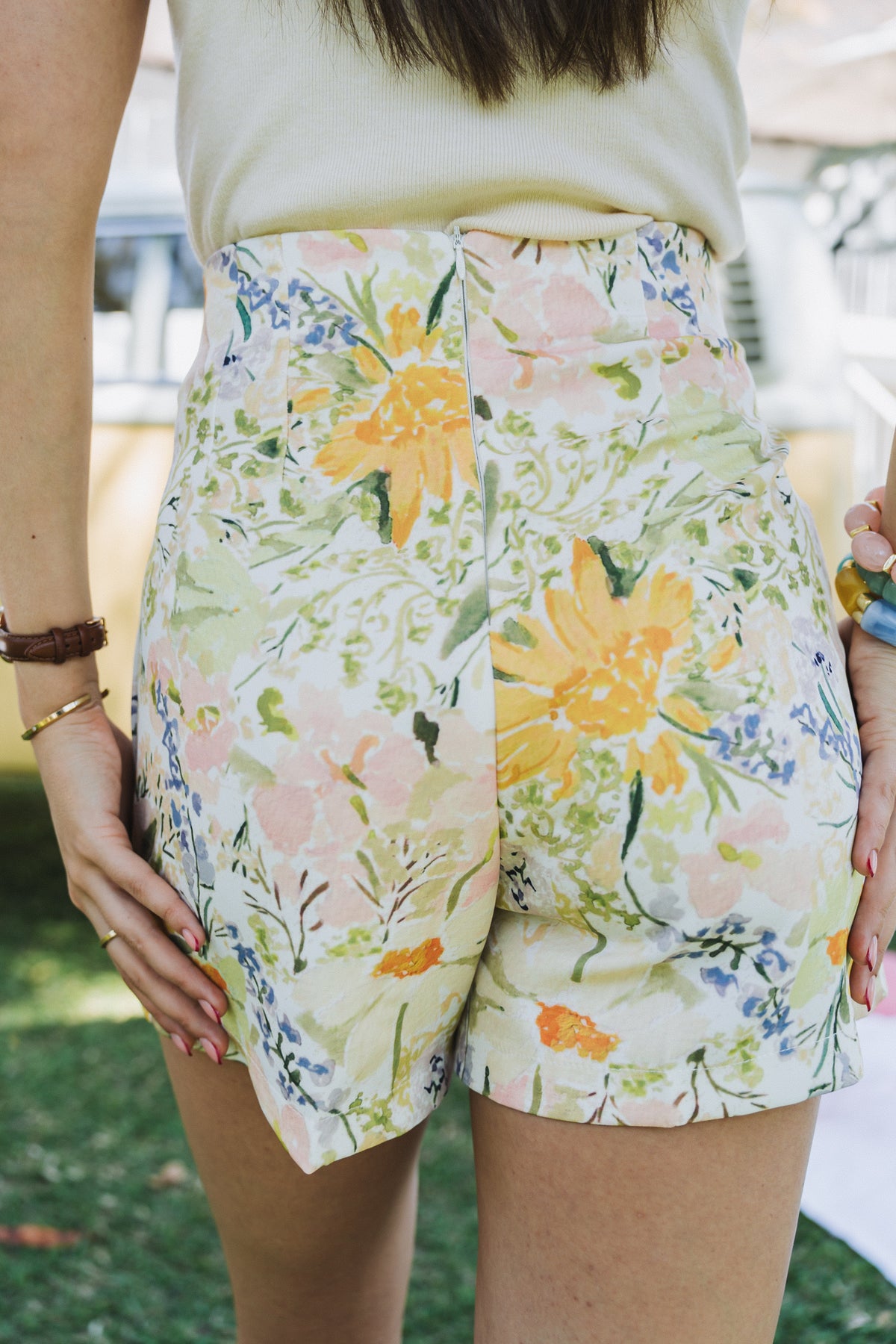 Statement Short Pastel