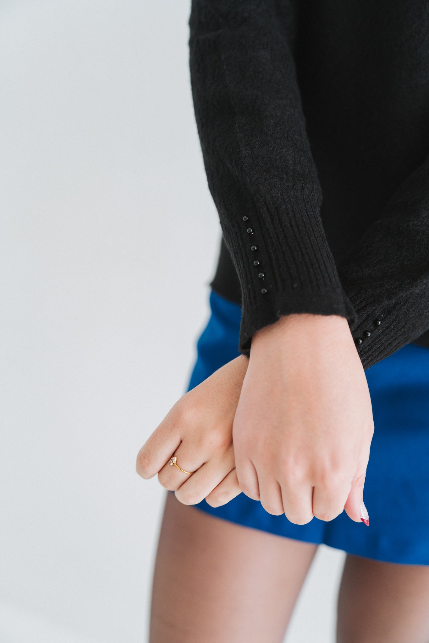 Dainty Neck Polo Black | One Size / Fits 30-34