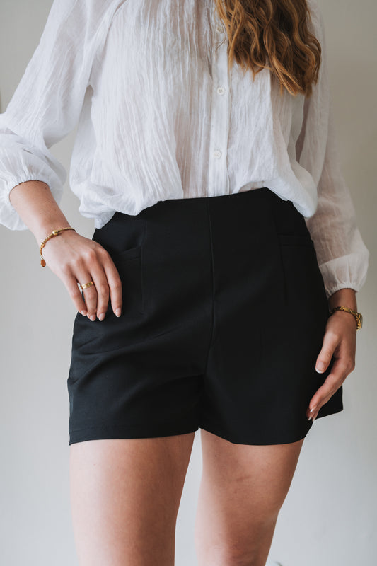 Classy Shorts Black