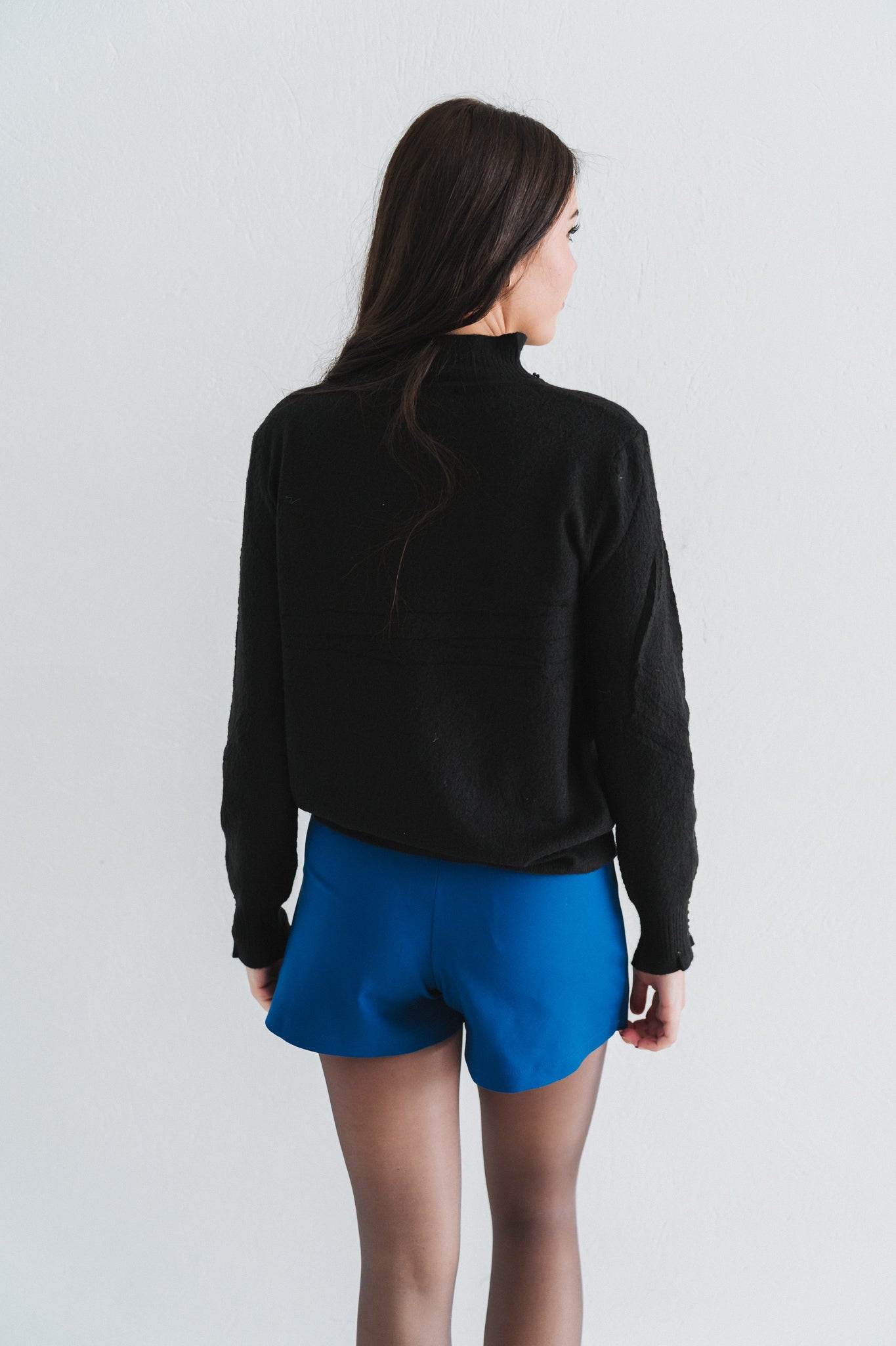 Dainty Neck Polo Black | One Size / Fits 30-34