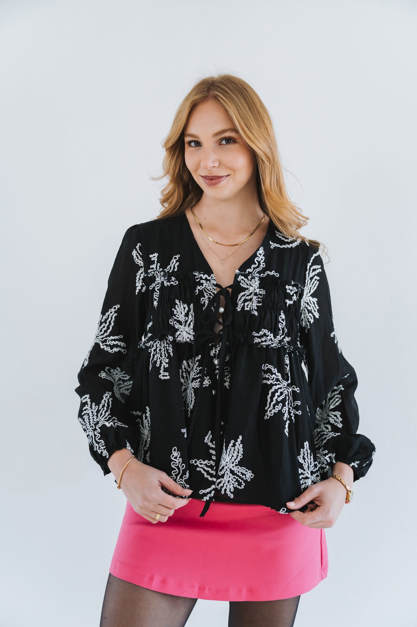Fern Blouse Black | One Size / Fits 30-34