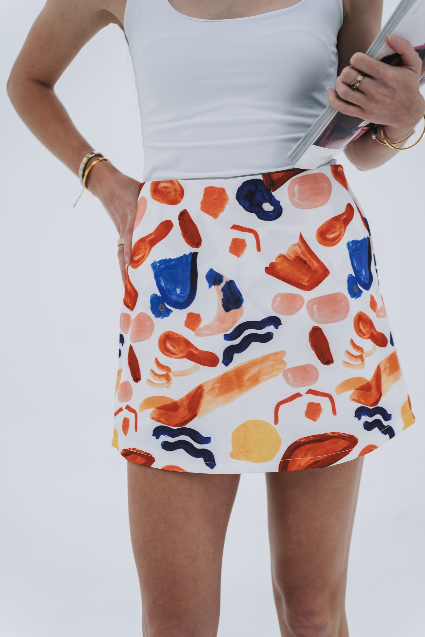 Abstract Skort