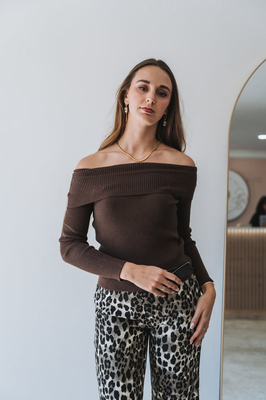 Off Shoulder Knit Brown