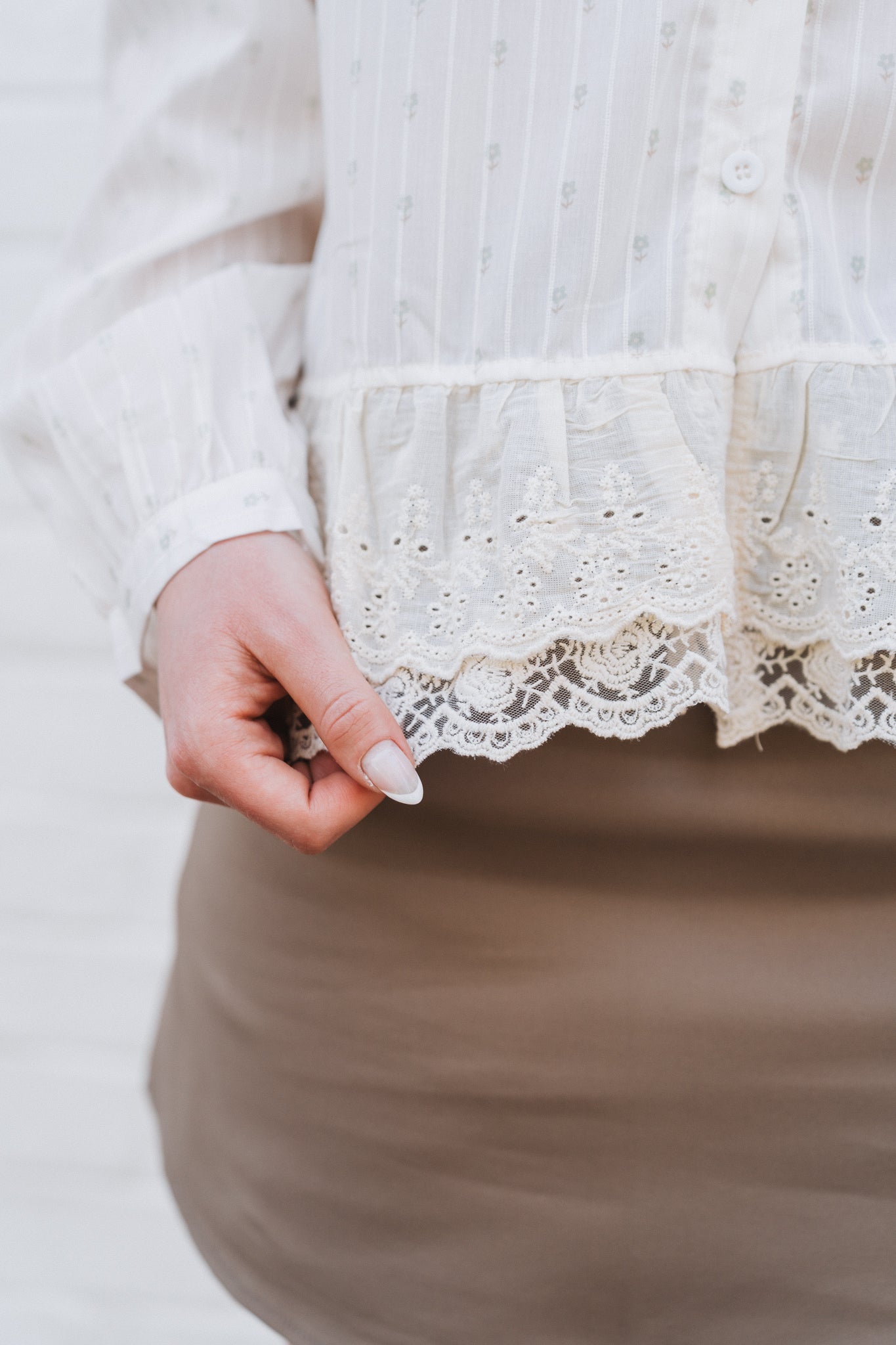 Ditsy Blouse Sage | One Size / Fits 32-36