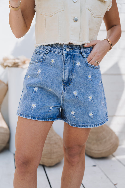 Daisy Denim Short