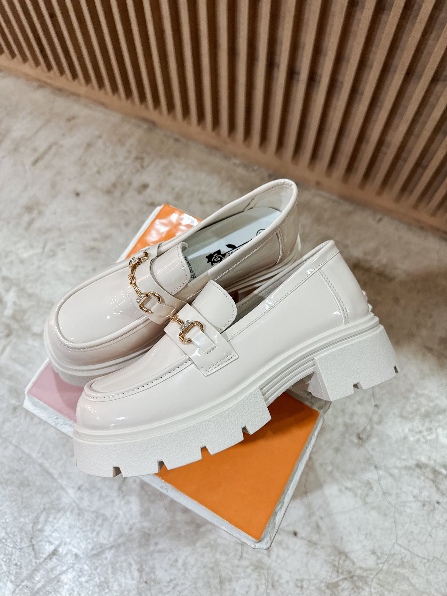 Bar Loafer Cream