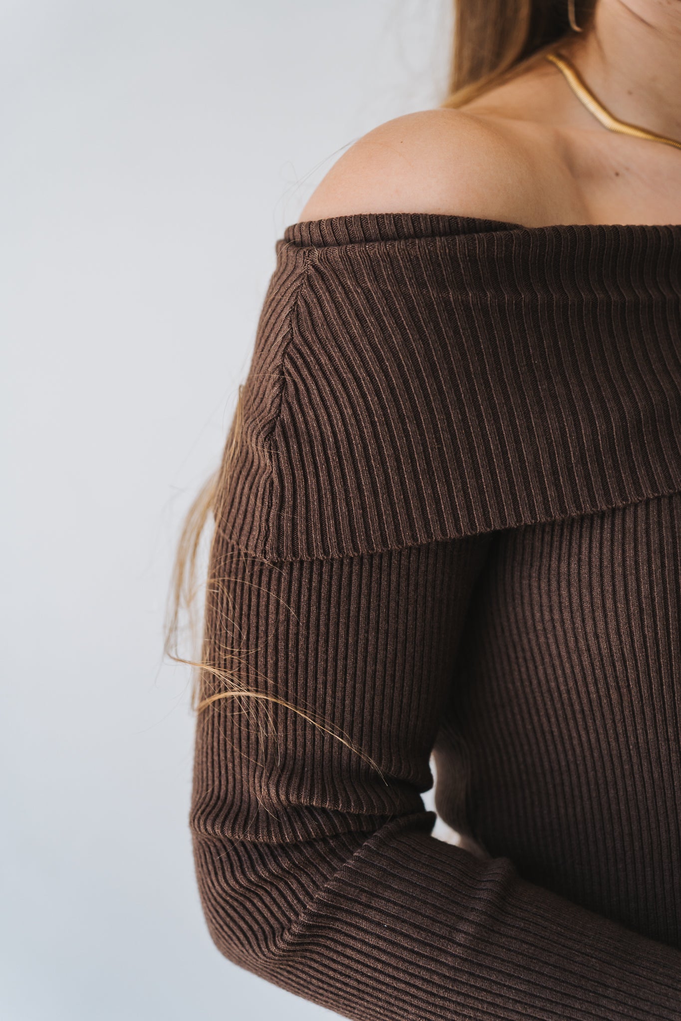 Off Shoulder Knit Brown