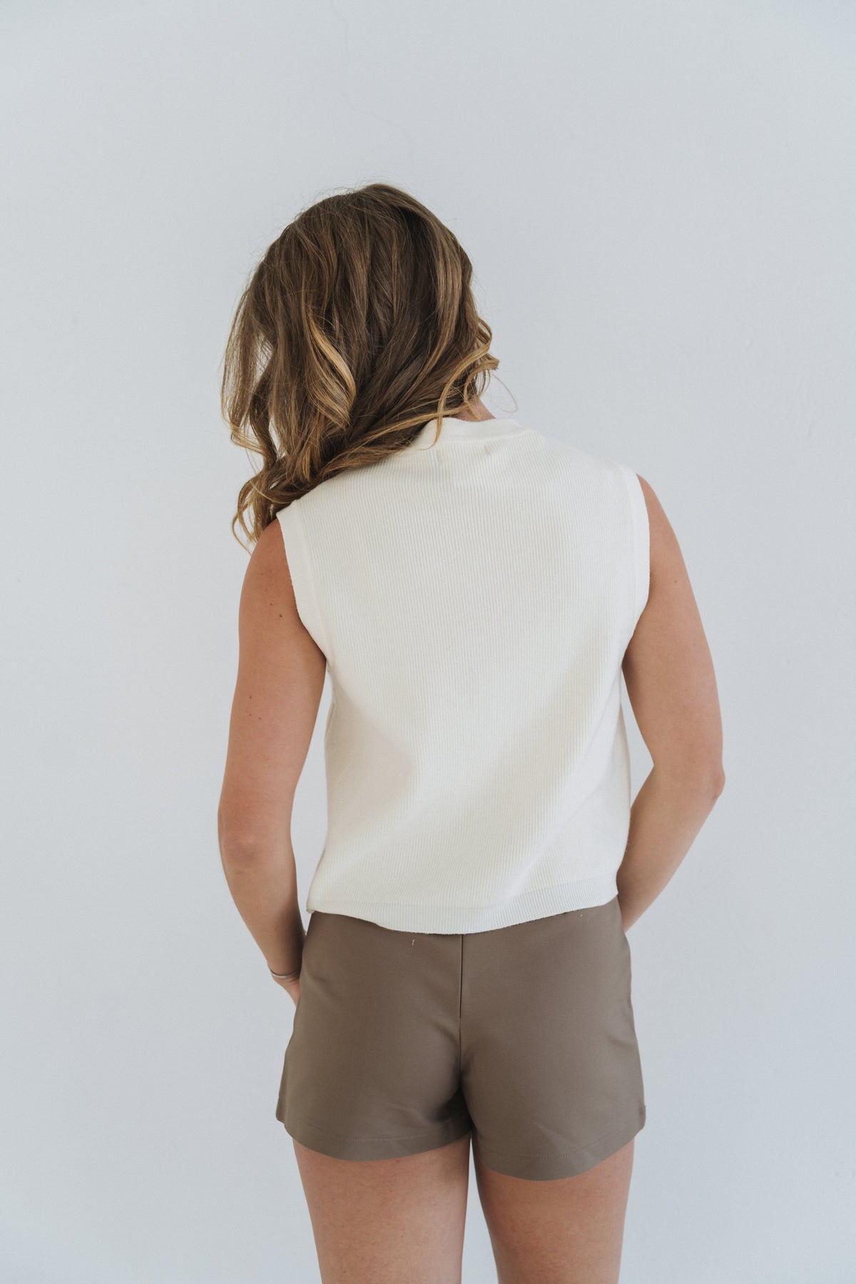 Mona Waistcoat Cream | One Size / Fits 30-34