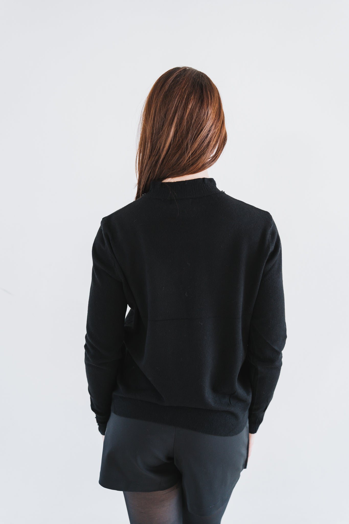 Dainty Neck Polo Black | One Size / Fits 30-34