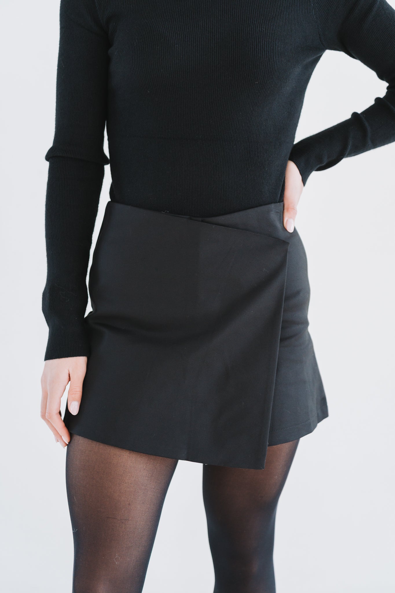 Mila Skort Black