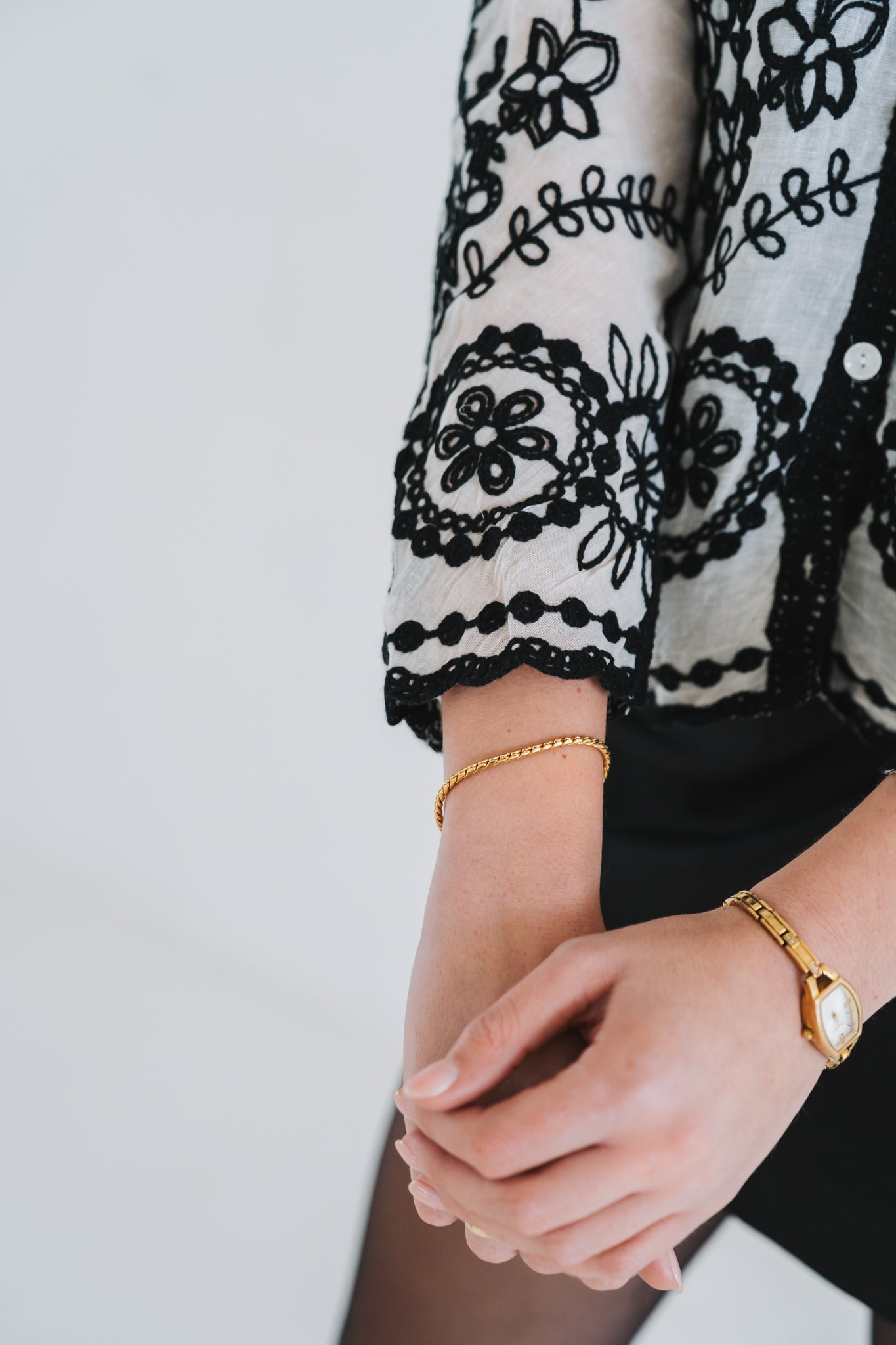 Embossed Blouse Black | One Size / Fits 30-34