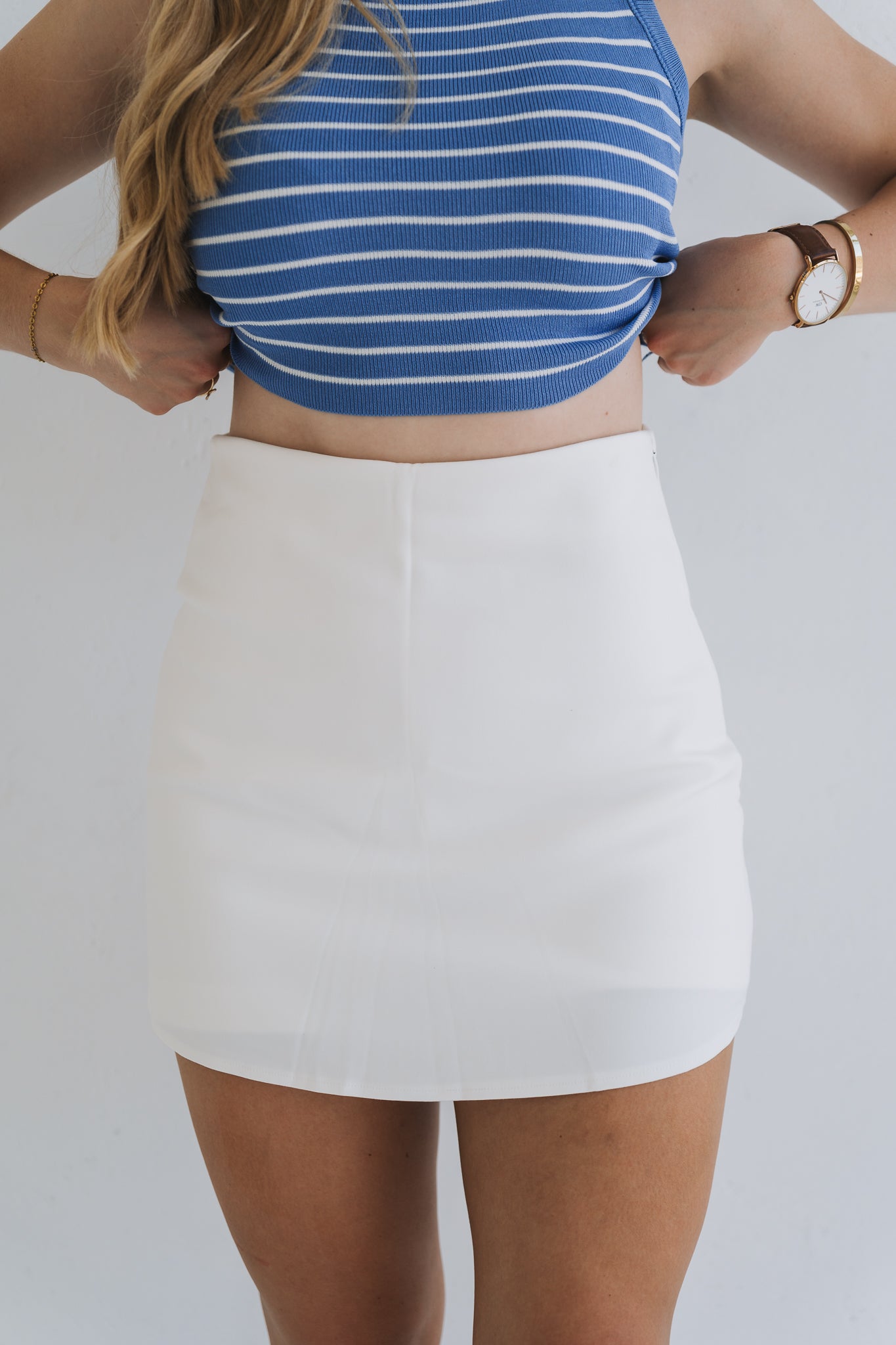 Lola Skort White